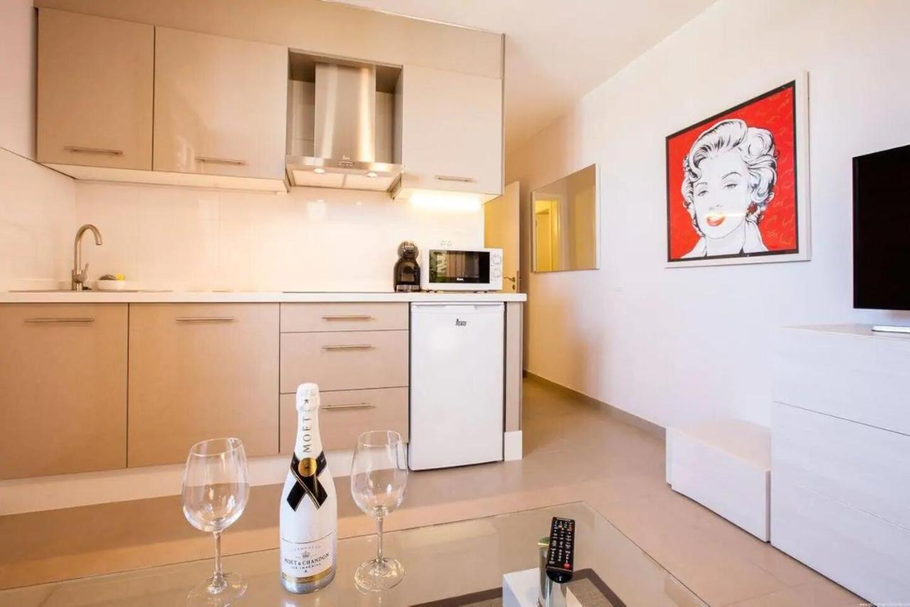 1 Bedroom Apartment For 4 People In Tenerife Costa Adeje  Exterior photo