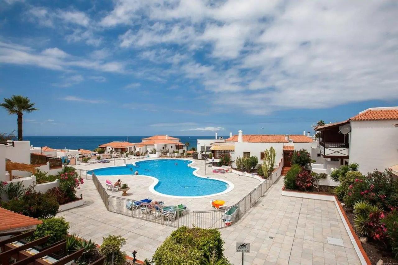 1 Bedroom Apartment For 4 People In Tenerife Costa Adeje  Exterior photo